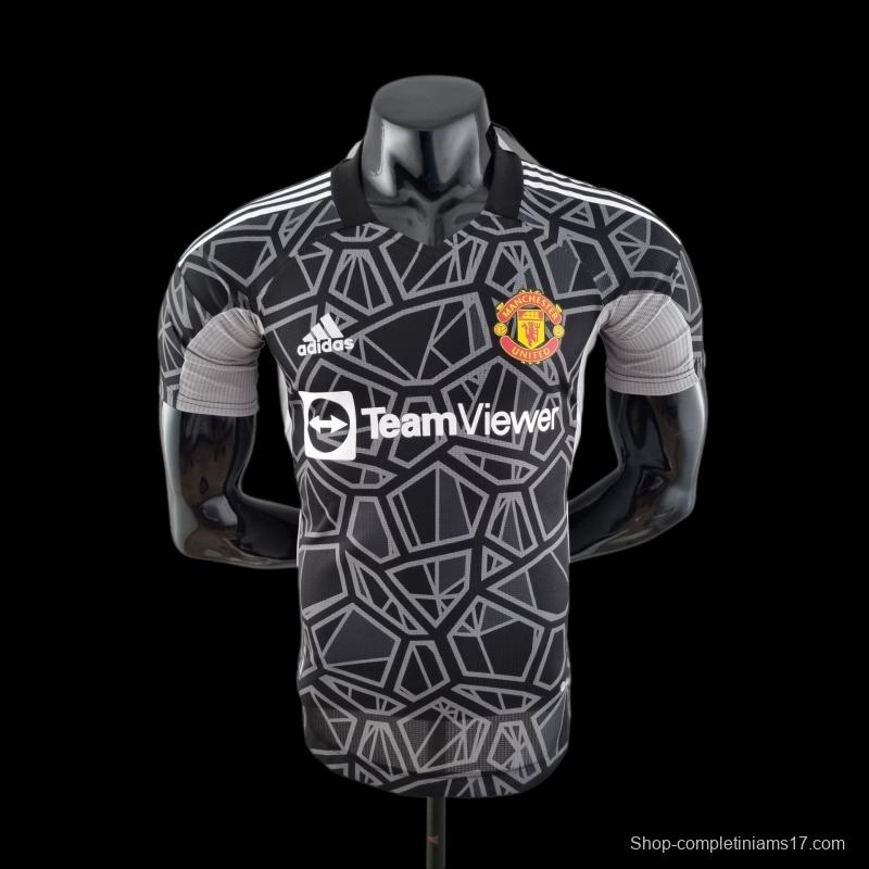 Player Version 22/23 Manchester United Black Goalkeeper