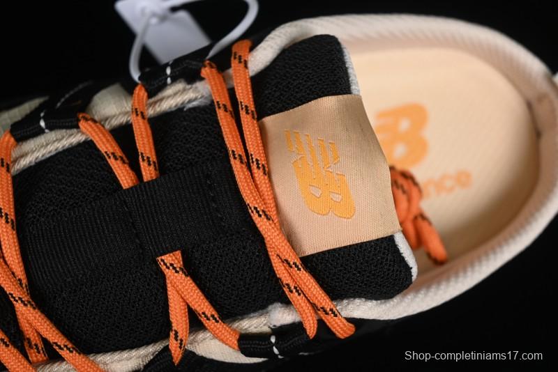 New Balance CRV CAP V2 Casual Sneakers with Flat Sole and Mesh Upper - SD3205YE2