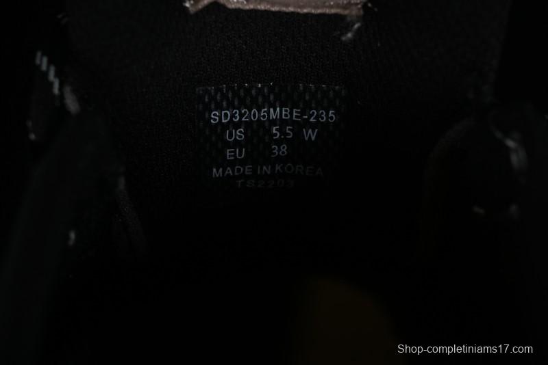 New Balance CRV CAP V2 Casual Sneakers with Flat Sole and Mesh Upper - SD3205BB2