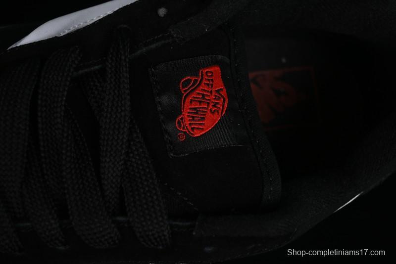 Vans Classics Knu Skool Retro Skate Shoes with Thickened Tongue and Oversized Toe - VN0009QCB9P