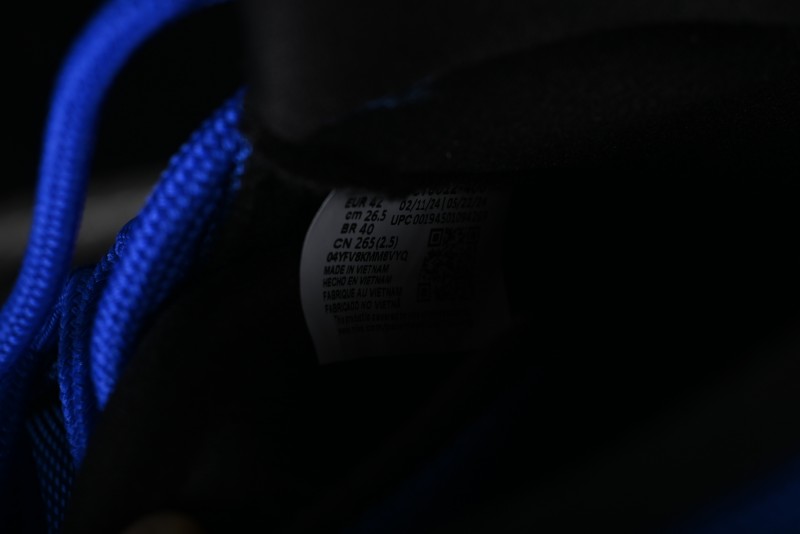 Nike Air Jordan 11 Retro High Top Basketball Shoes in Black and Blue - CT8012-400