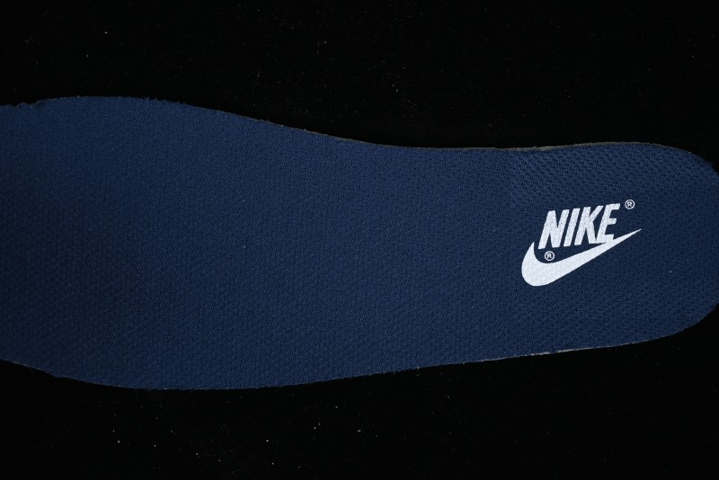 Nike Supreme x SB Dunk Low Collaboration Dark Blue Colorway Low-Top Casual Skate Shoes - RM2308-238
