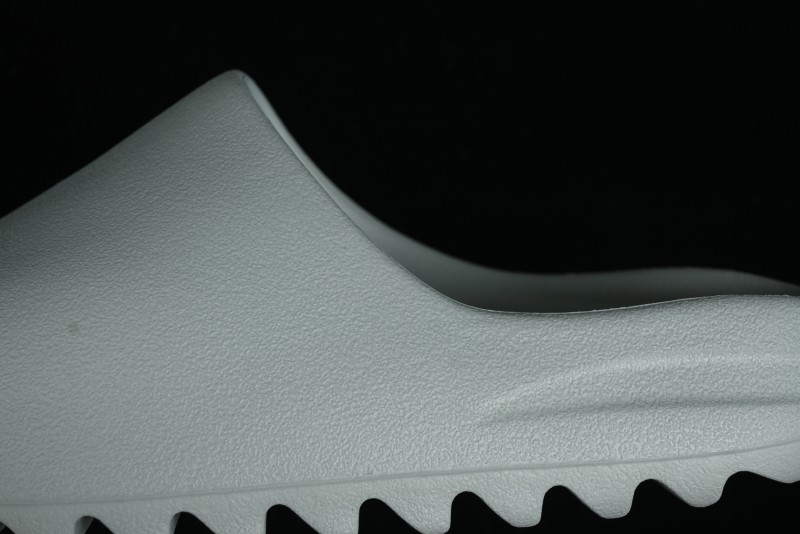 Yeezy Slide Resin Comfortable Slides with Ergonomic Design - ID5480
