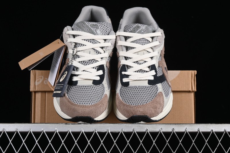 Asics Tiger GEL-1130 Low-Top Casual Running Shoes with GEL Cushioning and Outdoor Style - 1201A487-020