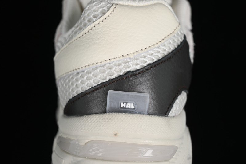 Asics Tiger GEL-1130 Low-Top Retro Running Shoes with GEL Cushioning and Ortholite Insole - 1201A982-200