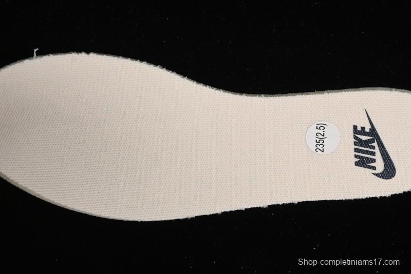 Nike TC 7900 Retro Chunky Dad Shoes with Reflective Swoosh and Cushioned Sole - DD9682-103