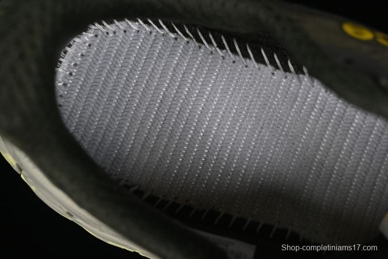 New Balance Fresh Foam X More V3TDS Low-Top Running Shoes with Durable Slip-Resistant Outsole - MTMORCA3