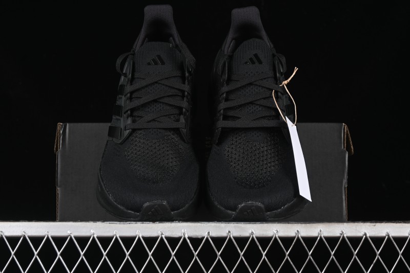 Adidas Ultraboost 5 ID8812 Running Shoes with Boost Cushioning - ID8812
