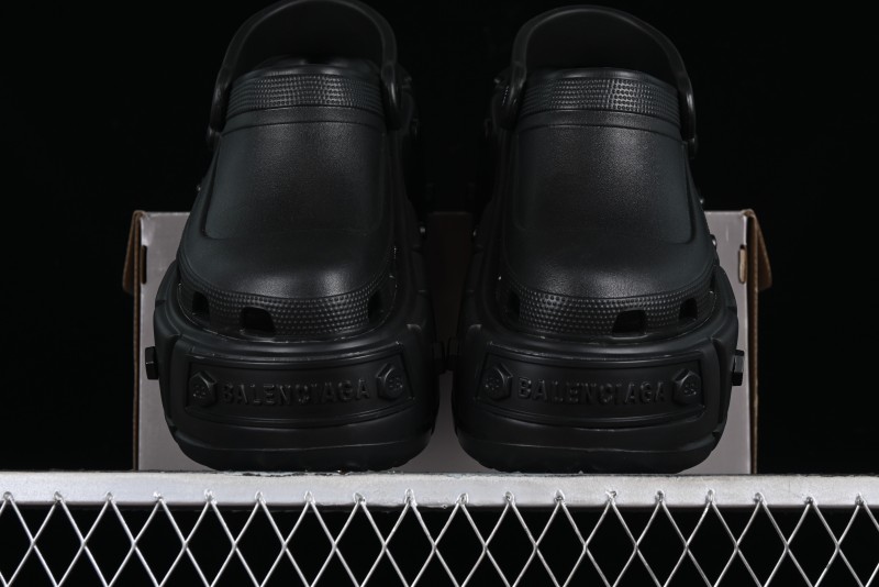 Balenciaga Hardcrocs Slide EVA Round-Toe Ultra Thick Sole Clog Sandals - W1S8N1010