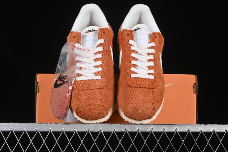 Nike Classic Cortez Leather Retro First Generation Leather Running Shoes - HF3142-200
