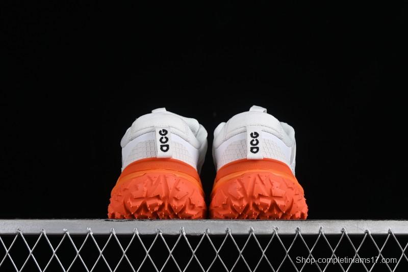 Nike ACG Mountain Fly 2 Low GTX SE Outdoor Hiking Shoes with GORE-TEX and React Foam - DV7903-100