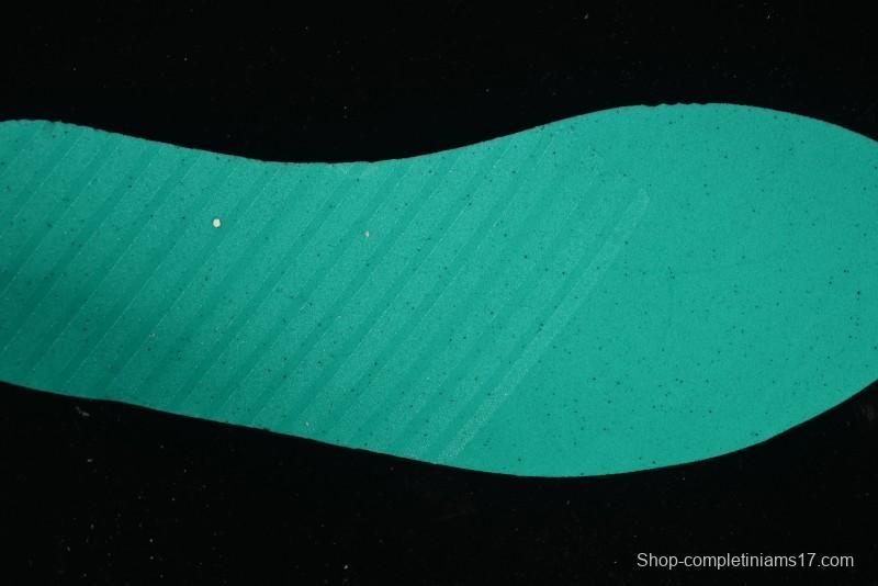 Nike Air Jordan 4 Remastered Retro Sneakers in White Green with Gum Sole - FQ7939-007