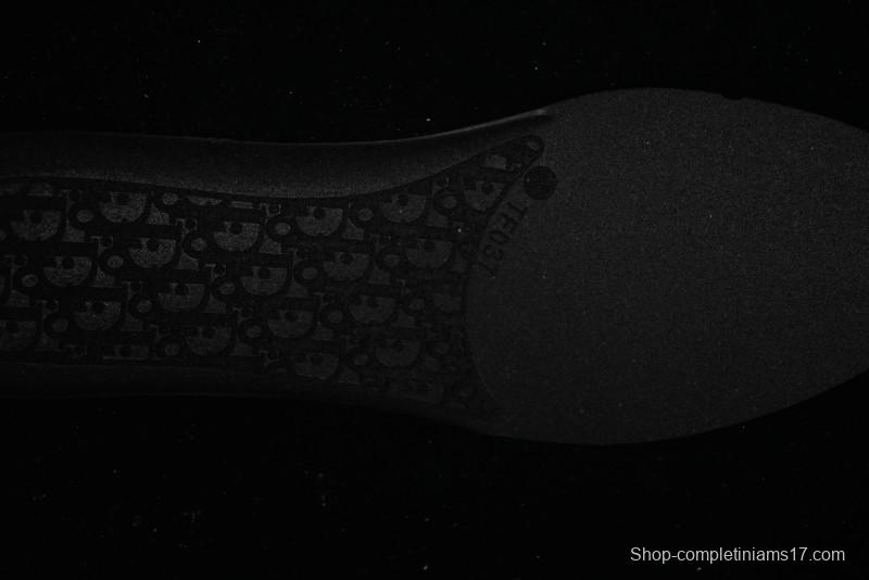 Dior B30 Sneakers with Reflective CD30 Logo and Lightweight Rubber Sole - CD30