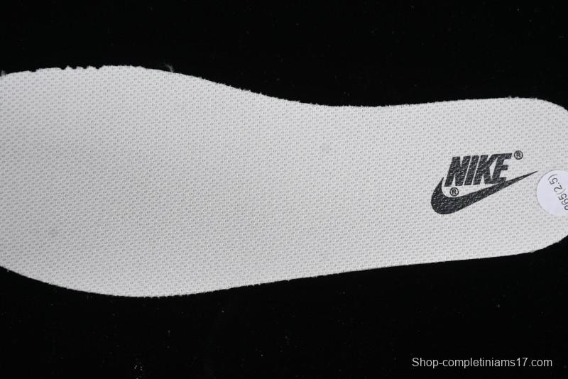 Nike SB Dunk Low Collaboration Three Swooshes Beige Black Color Low Top Casual Skateboarding Shoes - NK5639-321