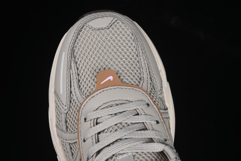 Nike Runtekk Run Retro Low-Top Running Shoes with Cushlon Midsole and Anti-Slip Design - FN0738-107