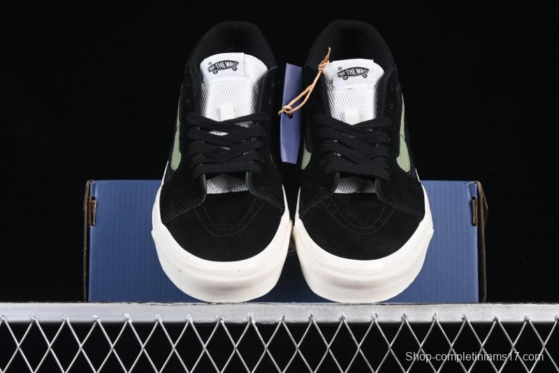 Vans Premium Sk8-Mid Retro Casual Mid-Top Skate Shoes with Checkerboard Design - VN000CQQBLK