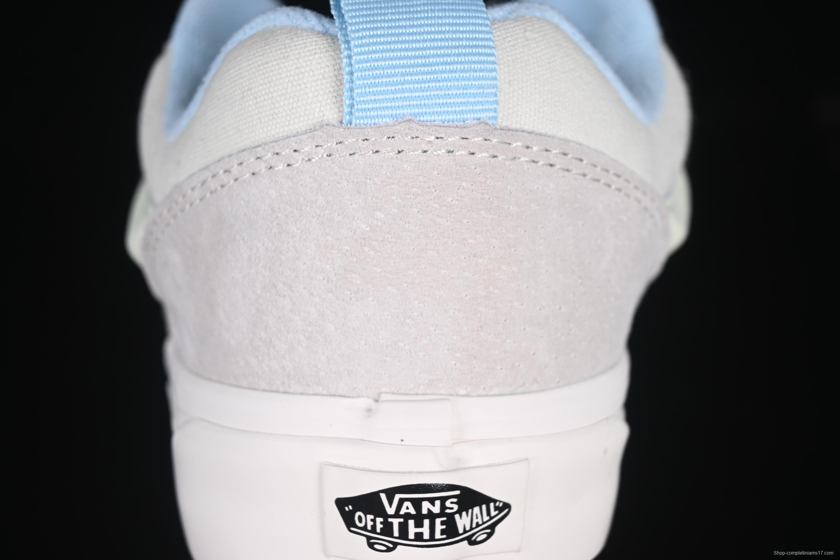 Vans Knu Skool Low-Top Retro Chunky Sneakers - VN000D6CZ5D