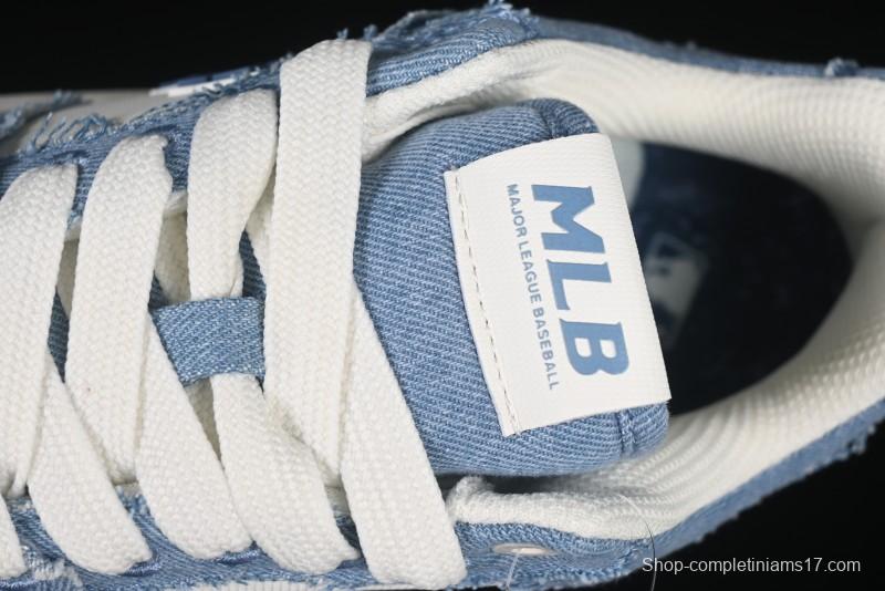 New York Yankees MLB Chunky Liner Lightweight Platform Sneakers with Hook and Loop Closure - 3ASXV015N50BLS