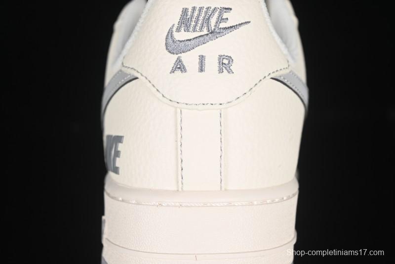 Nike Air Force 1 '07 Low Collaboration Sneakers with Double Swoosh Design - HH7518-070