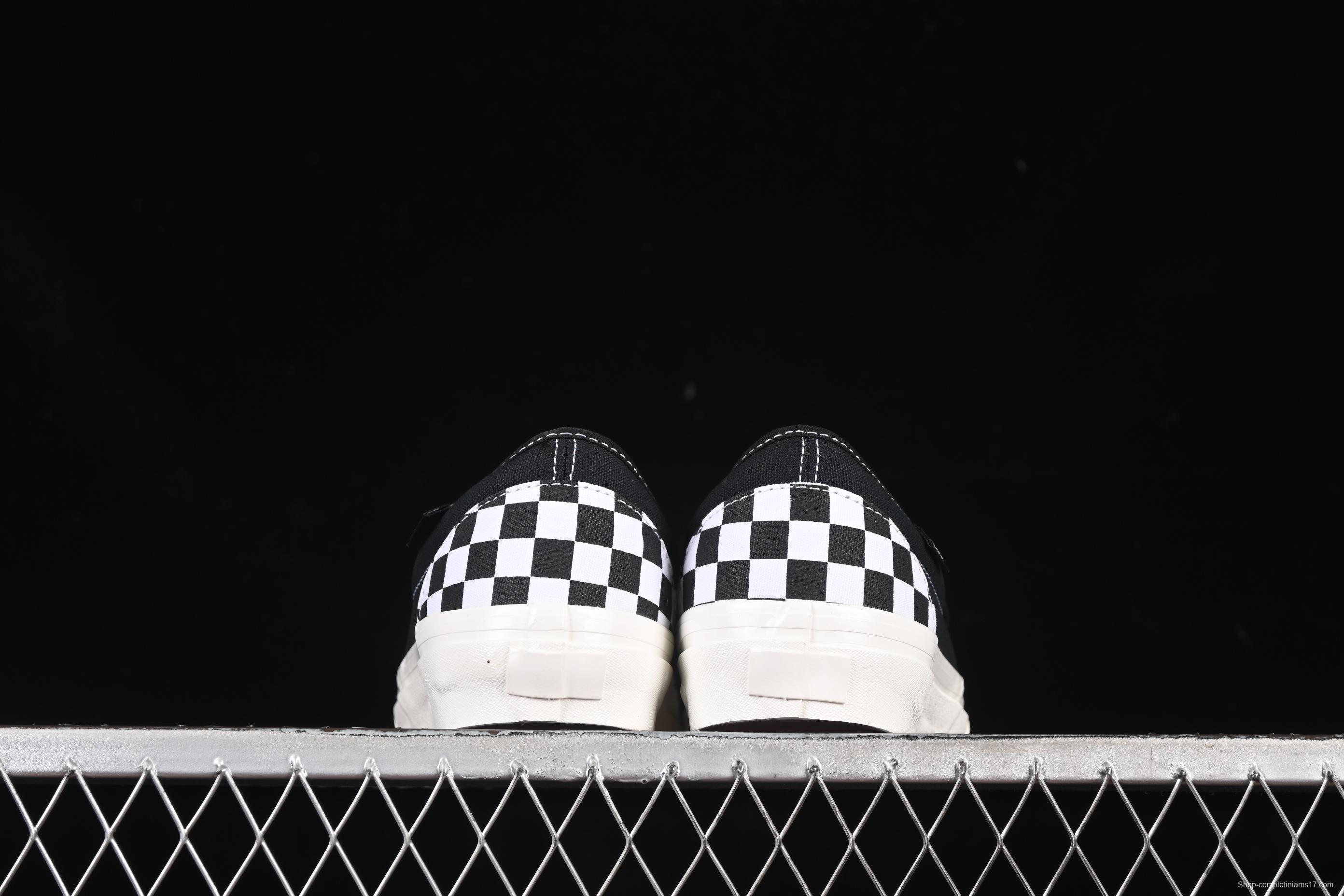 Vans Slip-On Classic Checkerboard Slip-On Casual Skate Shoes - VN0A3J9FPZR