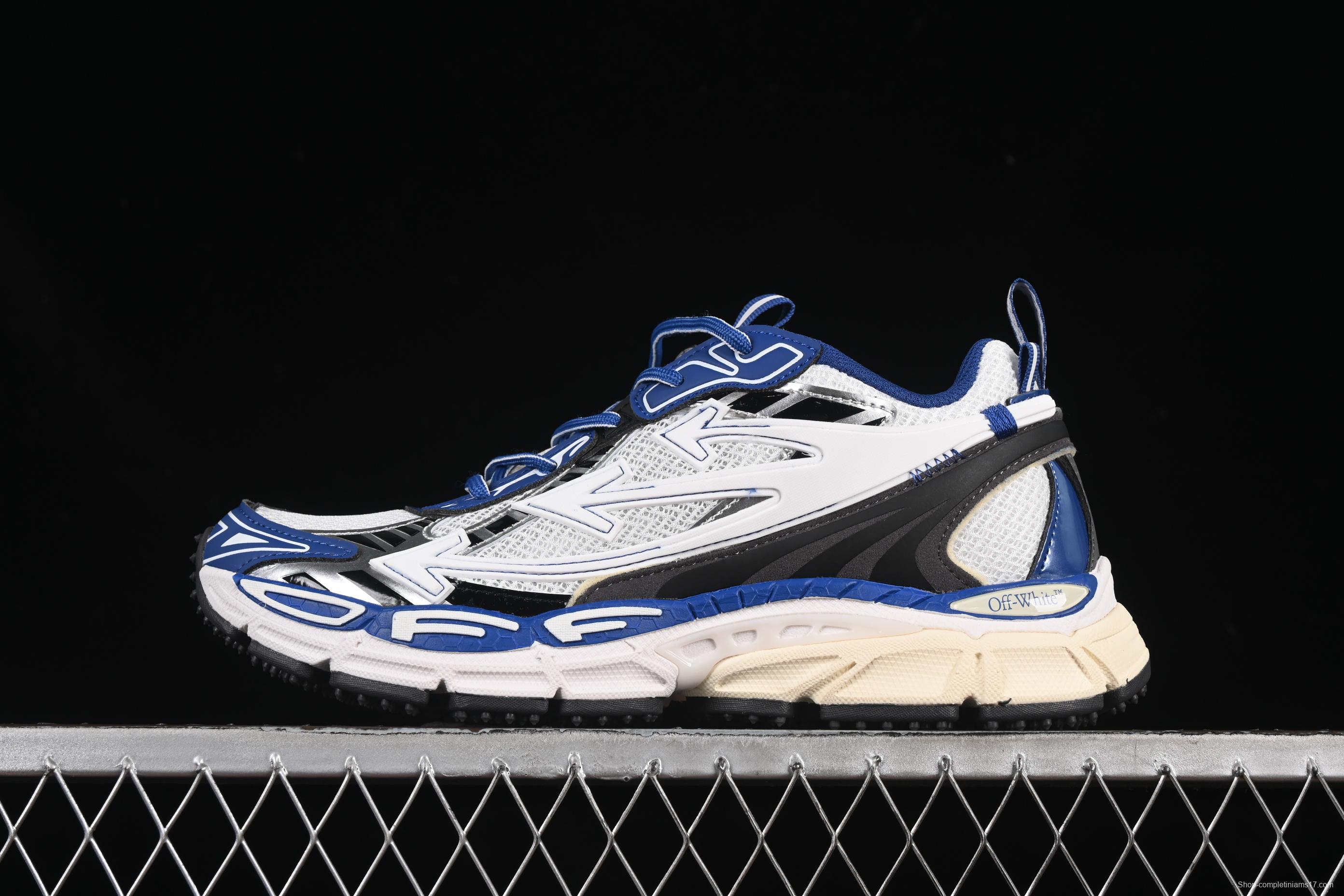 Off-White Be Right Low-Top Lifestyle Sneakers in White Blue - X.E5