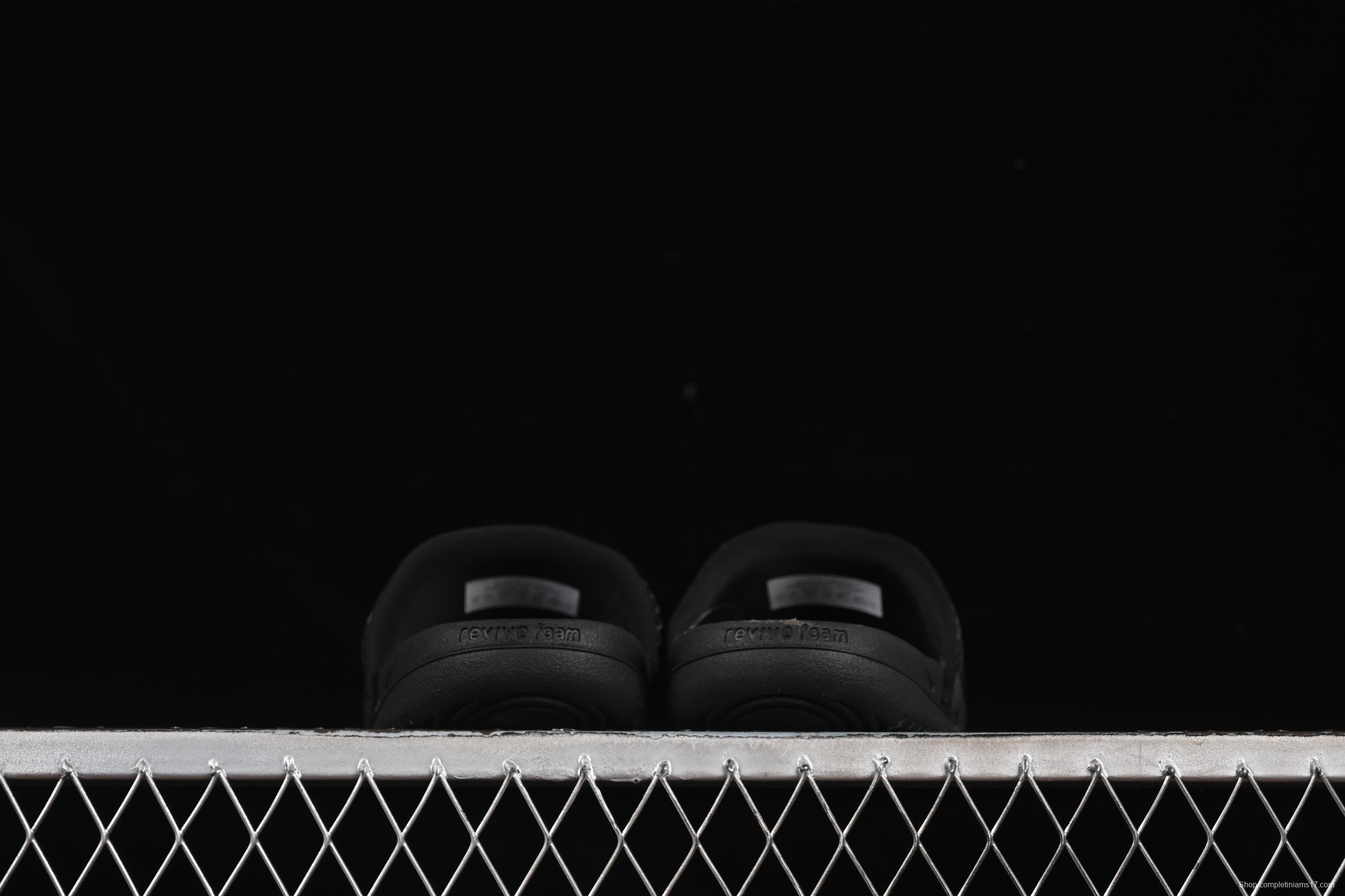 Nike Kobe Offcourt Slide Casual Slides in Pure Black - IF2870-001