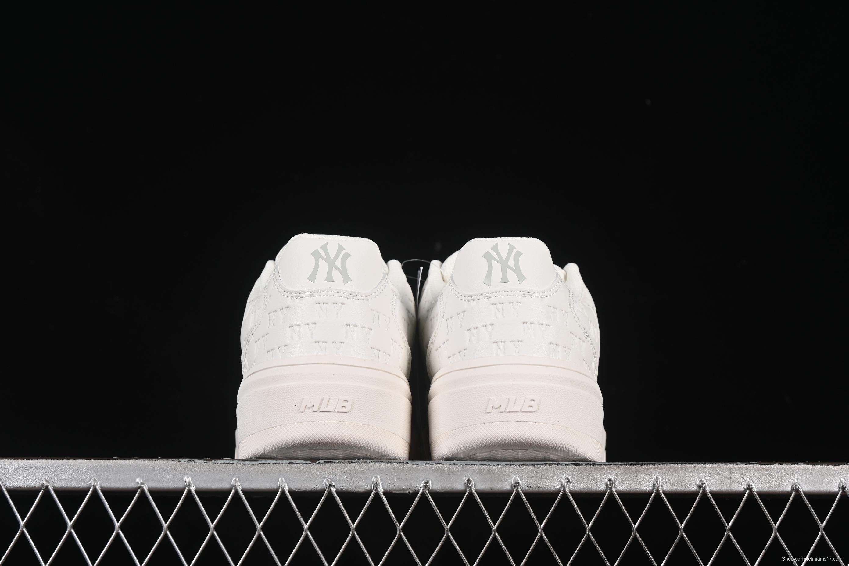 New York Yankees MLB Bigball Chunky Embo Monogram Platform Sneakers - 3ASXE015N50WHS