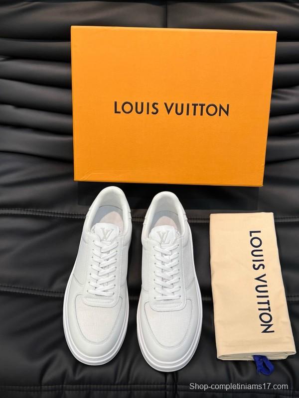 2024 Men Louis Vuitton White Leather Casual Sneakers MJ00400