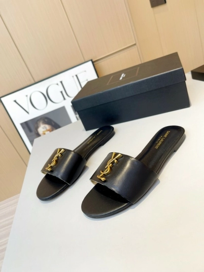 2025 Women Yves Saint Laurent Black Leather Slippers LY00180