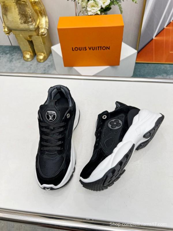 2025 Unisex Louis Vuitton Black Mesh Suede Running Shoes LY00340