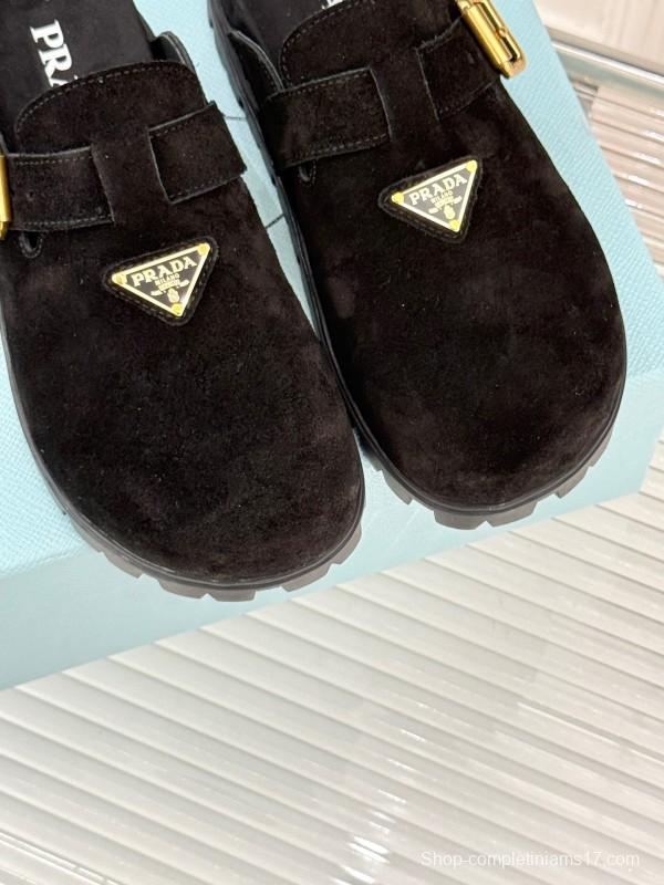 2025 Women Prada Black Suede Slippers