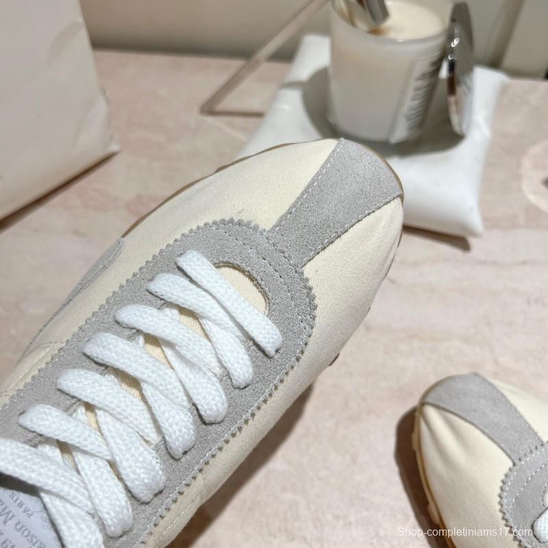 2025 Unisex MM6 Maison Margiela White Grey Nylon Suede Sneakers Distressed KFY00290