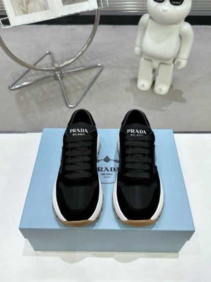 2025 Unisex Prada Black Leather Suede Sneakers KFY00310
