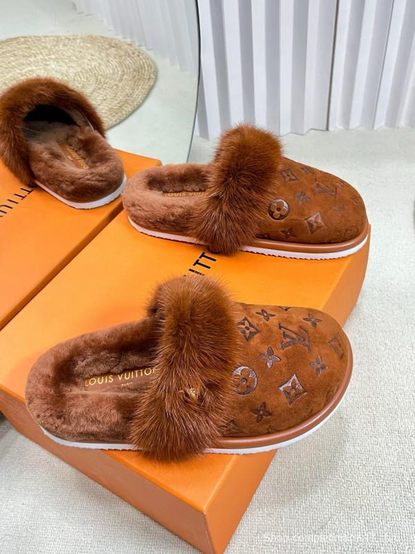 2024 Slippers Louis Vuitton Brown Suede Shearling Slippers MJ00340