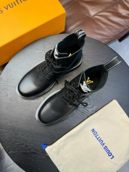 2024 Men Louis Vuitton Black Calf Leather Casual High Top MJ00440