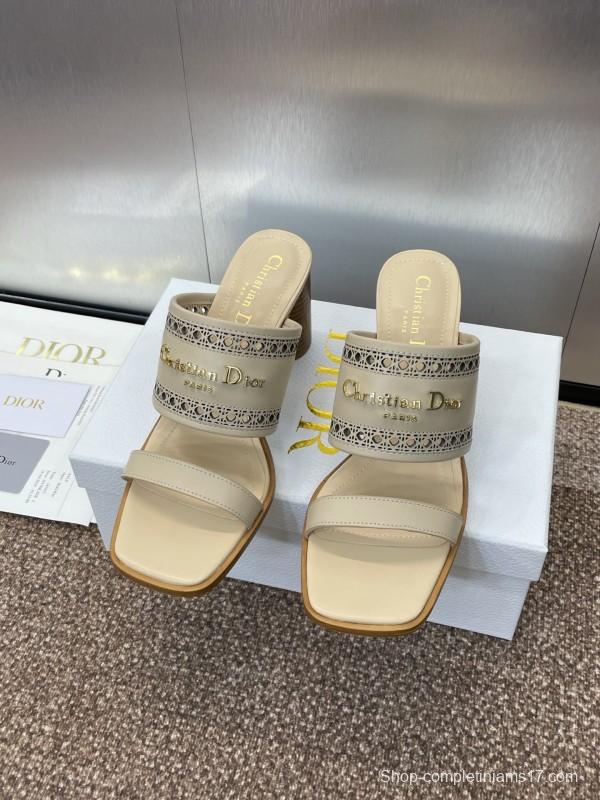 2025 Women Dior Beige Leather Slippers KFY00310