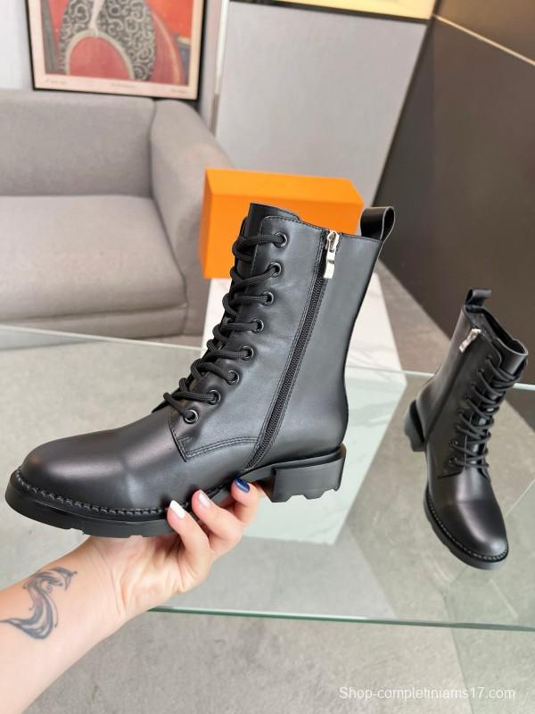 2024 Women Louis Vuitton Black Leather Ankle Boots MJ00320