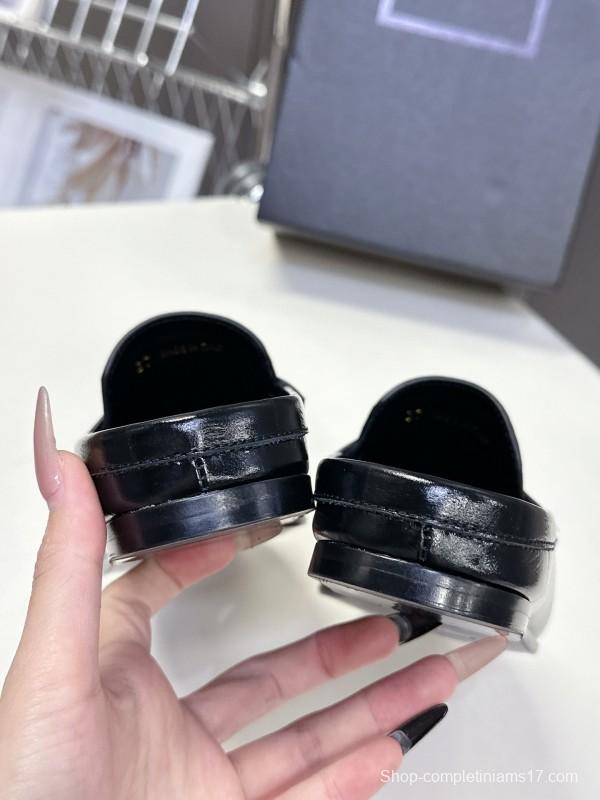 2025 Women Yves Saint Laurent Black Calfskin Loafers KFY00330