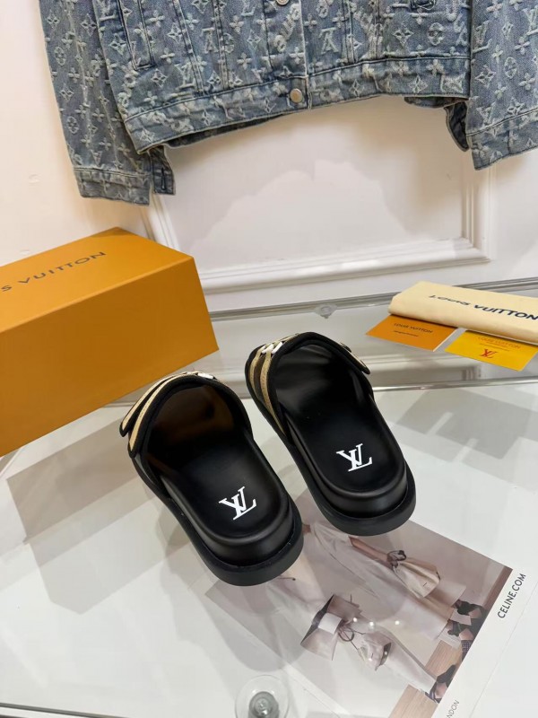 2025 Slippers Louis Vuitton Black Beige Canvas Slippers LYT001