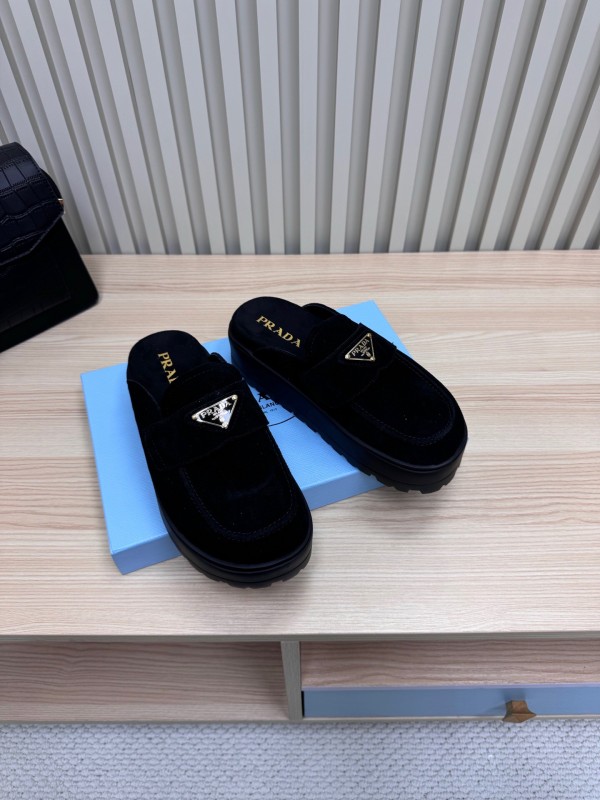 2025 Women Prada Black Suede Loafers Slip-On KFY00280