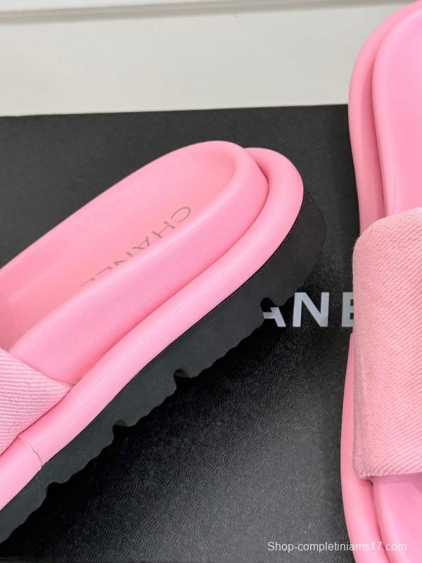 2025 Women Chanel Pink Fabric Slippers KFY00220