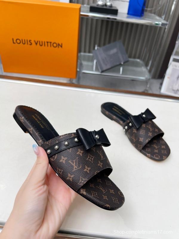 2025 Women Louis Vuitton Brown Leather Slippers LY00200