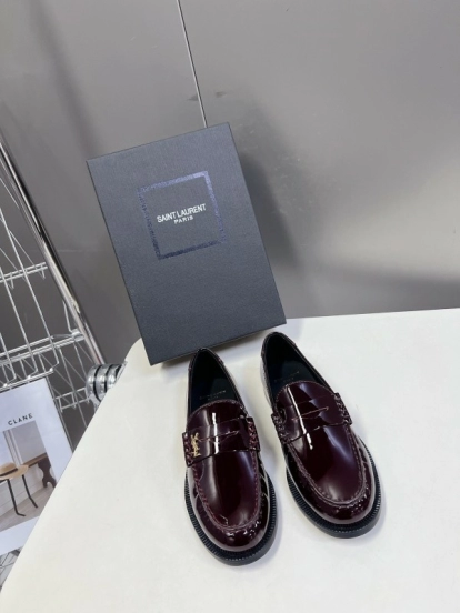 2025 Women Yves Saint Laurent Burgundy Leather Loafer KFY00350