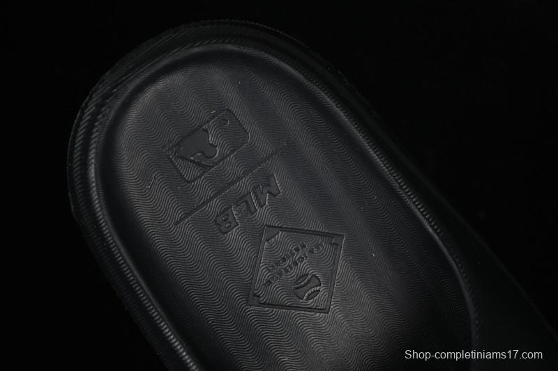 New York Yankees MLB Skipper Slide Summer Casual Sandals - 3ALPS015350BKS