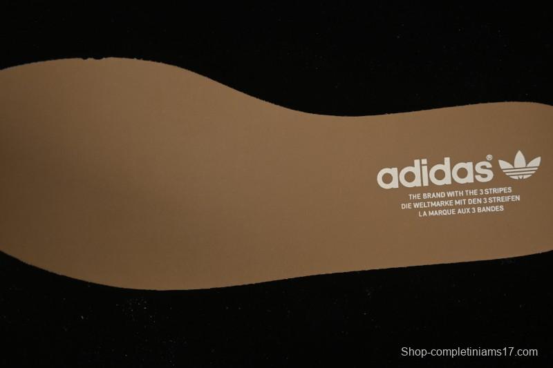 Adidas Superstar 82 Casual Sneakers with Shell Toe Design - JH5577