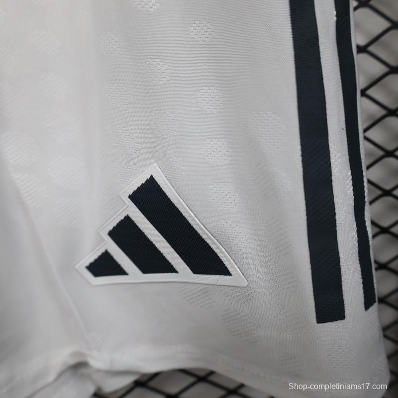 Player Version 25/26 Bayern Munich Home Shorts