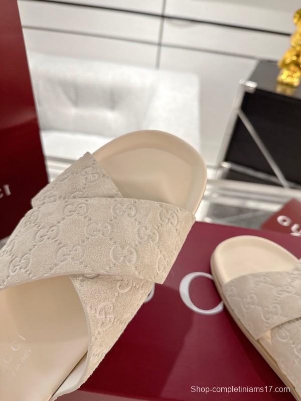 2025 Unisex Gucci Beige Suede Slippers Double G Embossed AS00240