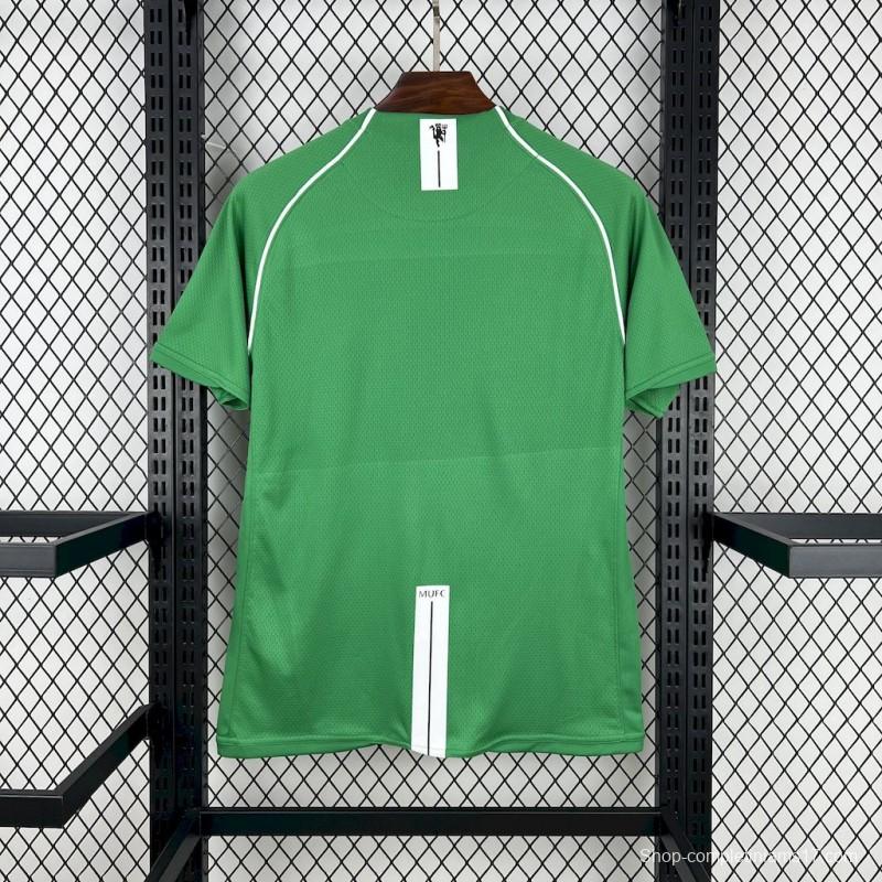 2007/08 Manchester United Green Goalkeeper Retro Jersey