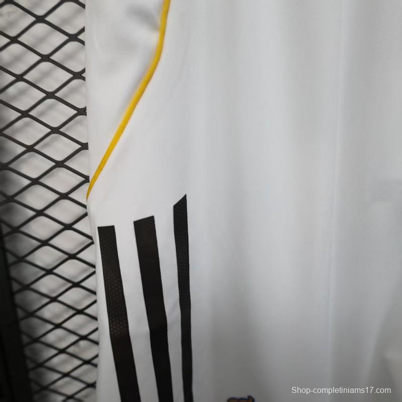 Player Version 25/26 Real Madrid Home Shorts