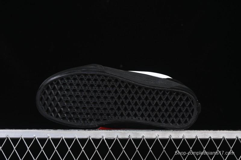 Vans Knu Skool Low-Top Suede Skate Shoes - VN0009QCBMA